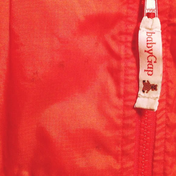 ✨ SOLD ✨ Gap Rain Jacket - Picture 2 of 2