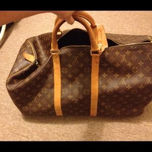 Original Louis Vuitton traveling bag
