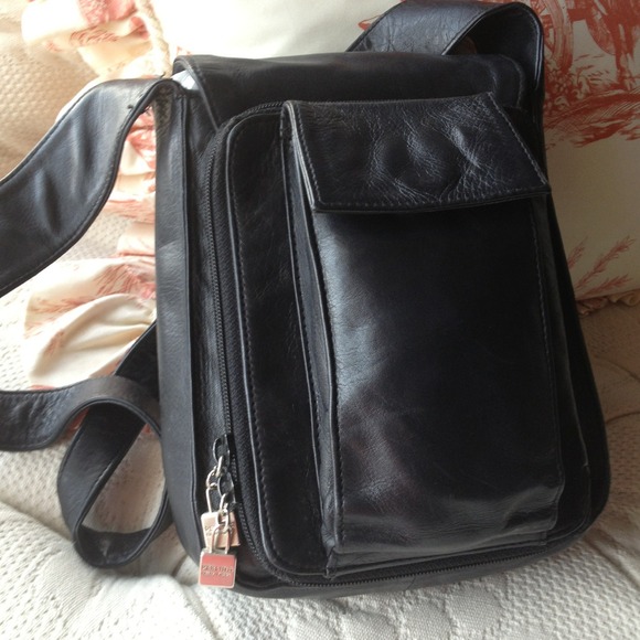 SALE! Fabulously efficient, Perlina!! Travels! - Picture 2 of 4