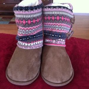 Steve Madden sweater and faux suede ankle boot