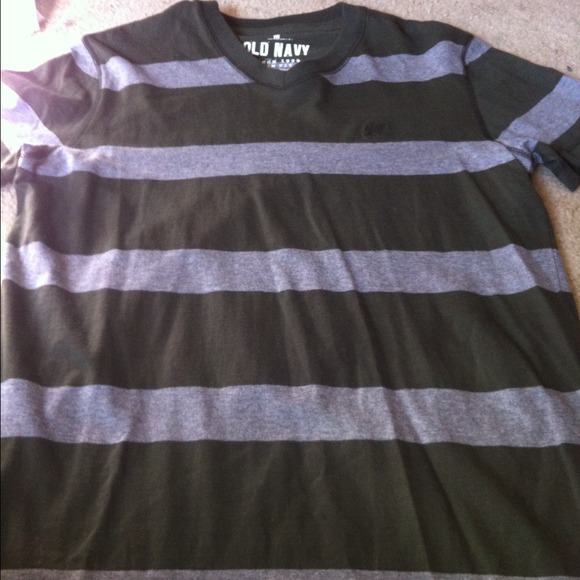Men's Dark Grey V Tee