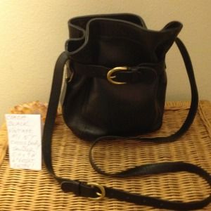 Black COACH mint vintage cross-body ,gold metal
