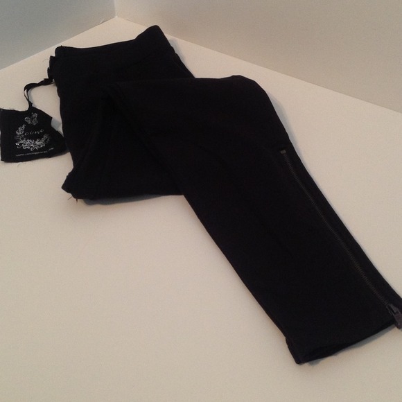 SOLD ON ANOTHER SITE!!!zip leg leggings by Cino - Picture 2 of 4