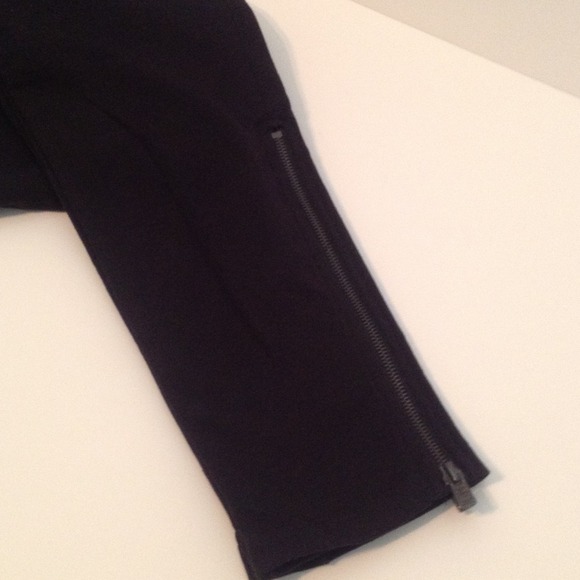SOLD ON ANOTHER SITE!!!zip leg leggings by Cino - Picture 3 of 4