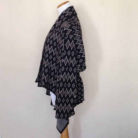 Luxurious Open Cardigan - M - Picture 3 of 4