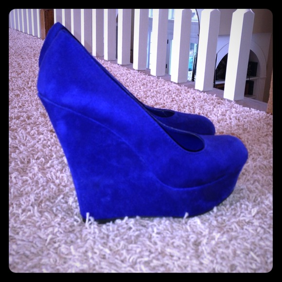 Blue suede-like tall wedges. New with tag.