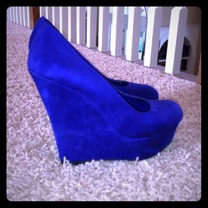 Blue suede-like tall wedges. New with tag.