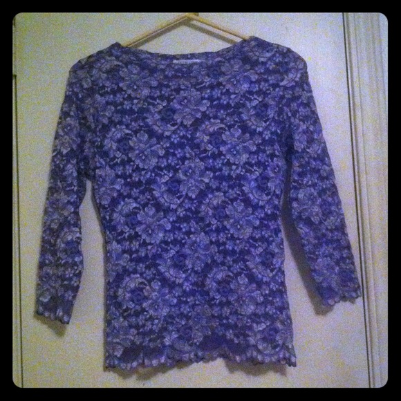 LACE BLUE TOP