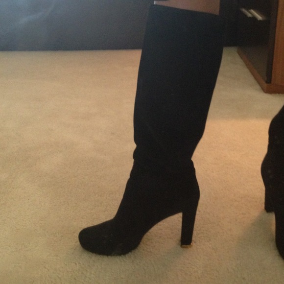 Louis Vuitton Black Suede Boots - Picture 3 of 4