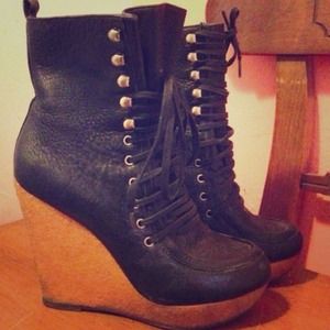 Steve Madden Boots