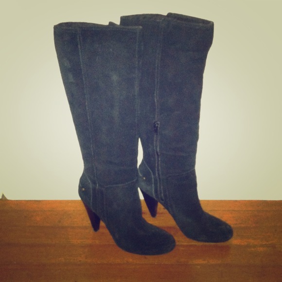 Jessica Simpson suede boots