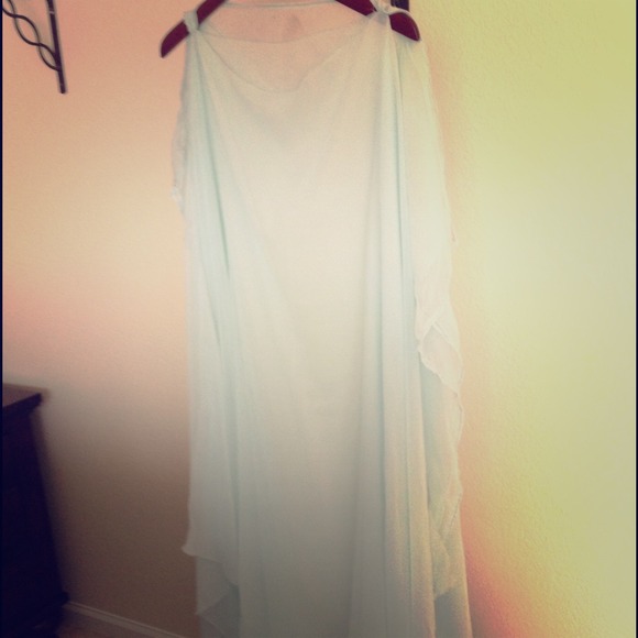 Flowy elvish robe
