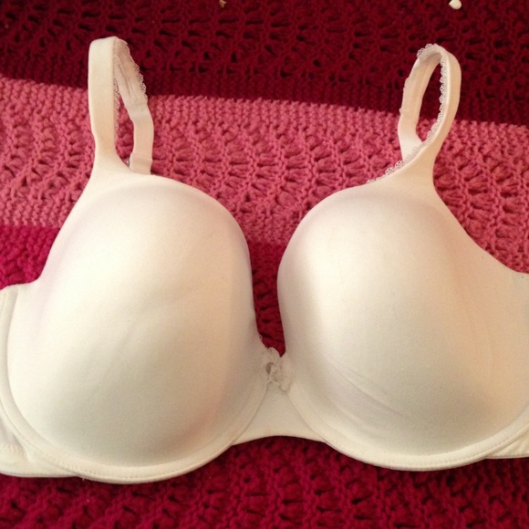 TWO Victoria's Secret molded cup bras