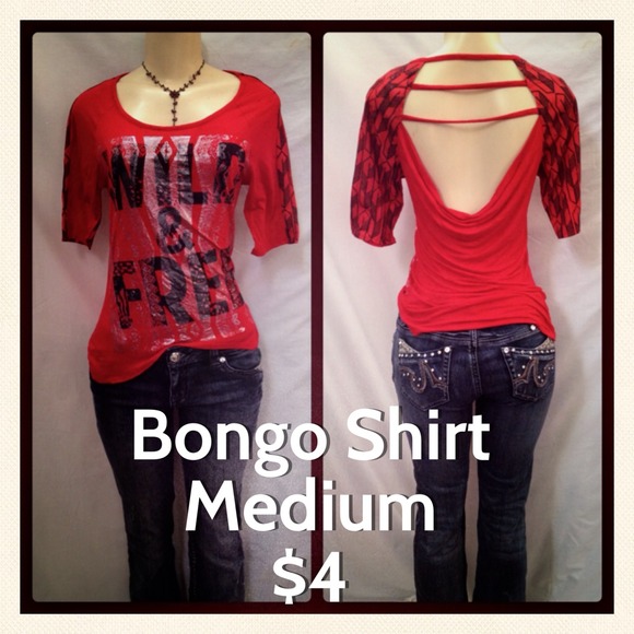 ~~~~SOLD~~~~~Bongo Top. Size Medium