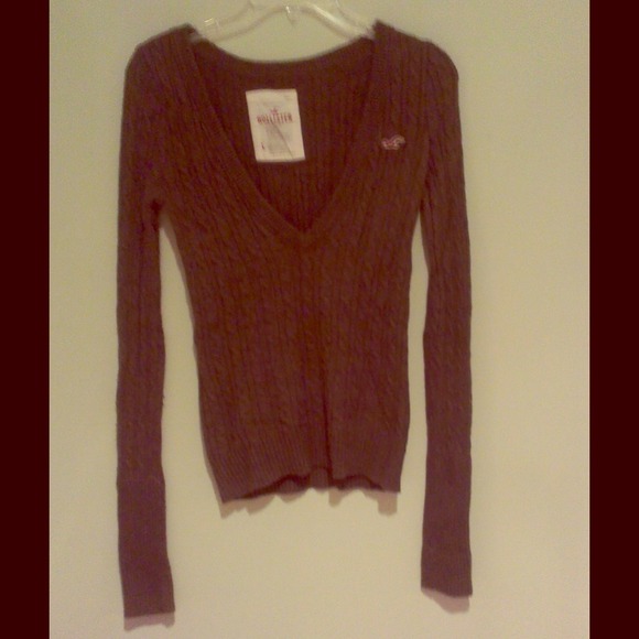 SOLD Brown Long Sleeve Knit Hollister Sweater