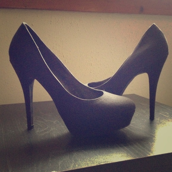 sexy black stilettos