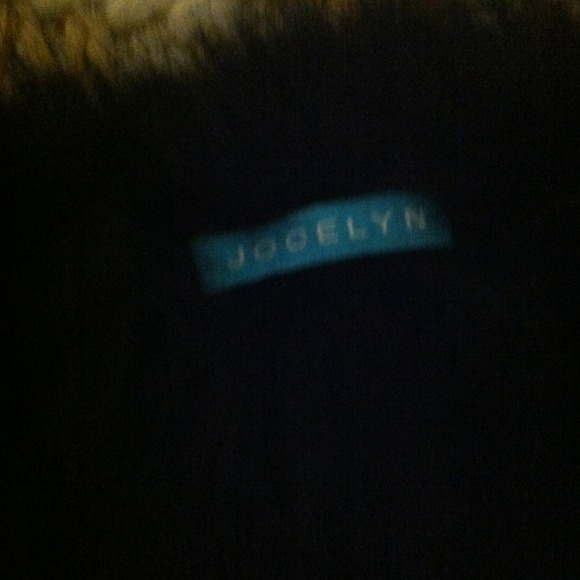 ⭕️SOLD ⭕️Black Rabbit Stole 💜 - Picture 2 of 2