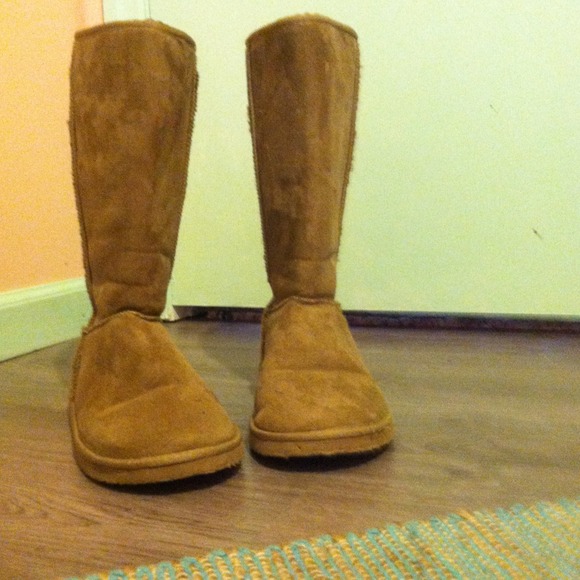 Tall Ugg look alikes