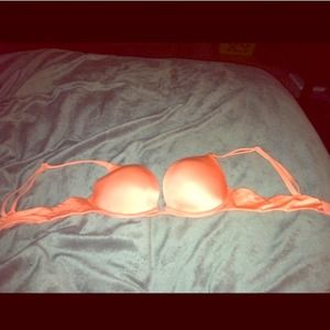 34A.-X2 VICTORIA SECRET"very sexy" bra's-CORAL&RED