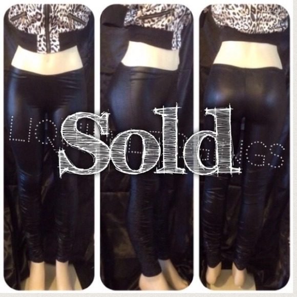 Liquid Black Ruched Leggings