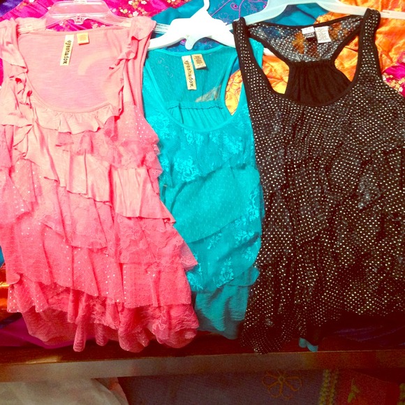 Ruffle tank tops