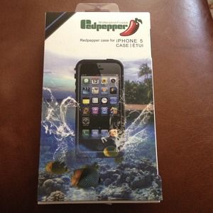 Waterproof iPhone 5 case