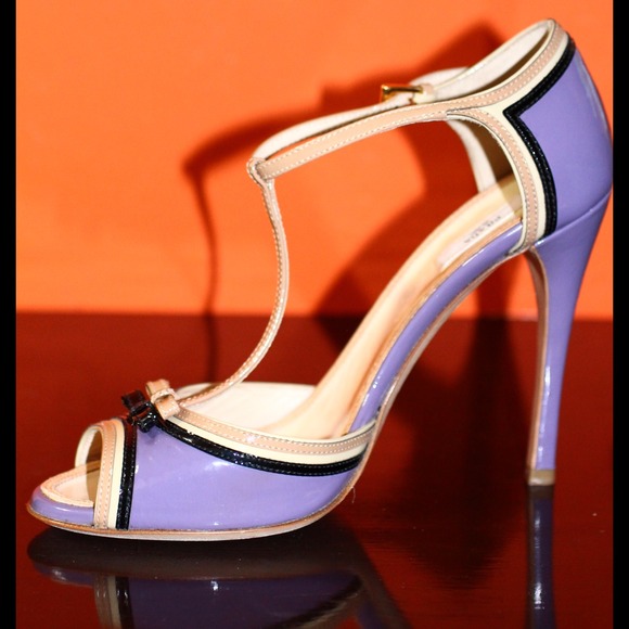 BRAND NEW PRADA SHOES. sold already @kairikatelyn