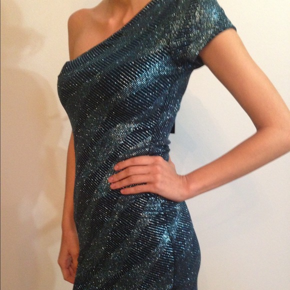 Guess by Marciano sparkle cocktail dress - Picture 1 of 3