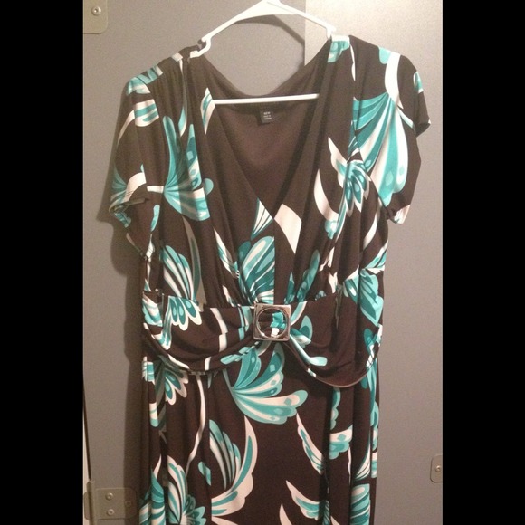 Bundle: Dress and Brown Shades