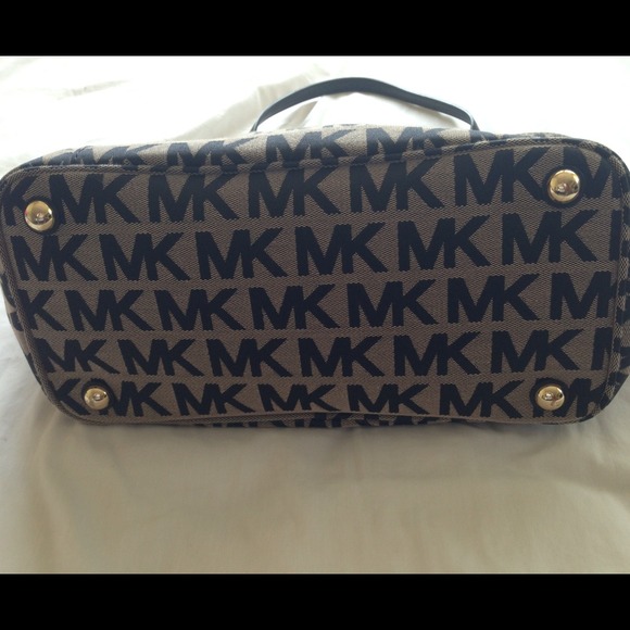 ❌❌SOLD❌❌ - Picture 2 of 4