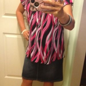 XL dressy or casual, pleated front with a lil bow!