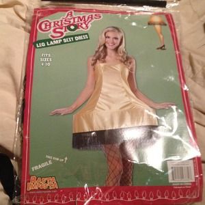 Halloween costume! Leg lamp from a Christmas story