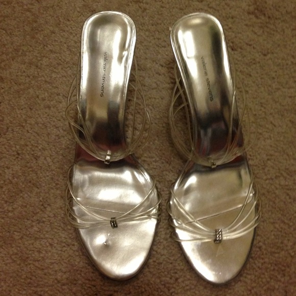 Silver strappy evening shoe.