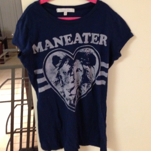 MANEATER tee