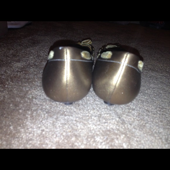 SHOES ! - Picture 4 of 4