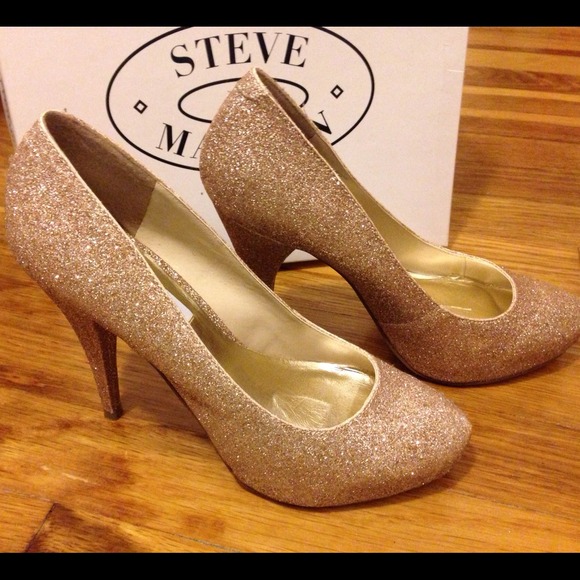 Gold Glitter Pumps - Picture 2 of 3