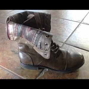 MaddenGirl by Steve Madden Brown Boots