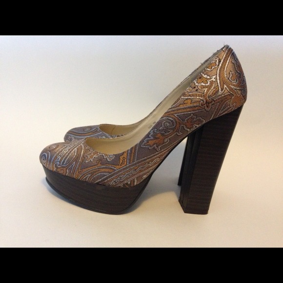 Marco Santi for Sole Society Brocade Heel, size 7