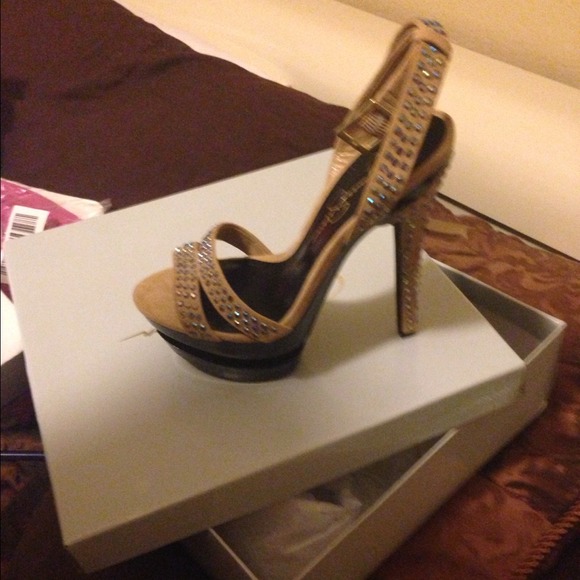Jessica simpson heels!! Never worn brand new