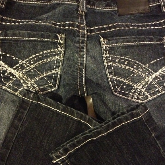 I) Maurices Dark Wash Bootcut Jeans – Size 1/2 Short (Inseam 29”) - Picture 2 of 6