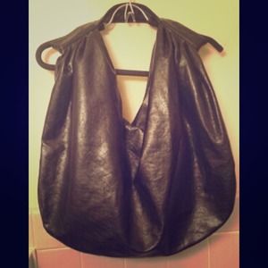 Everyday Soft Leather Handbag!