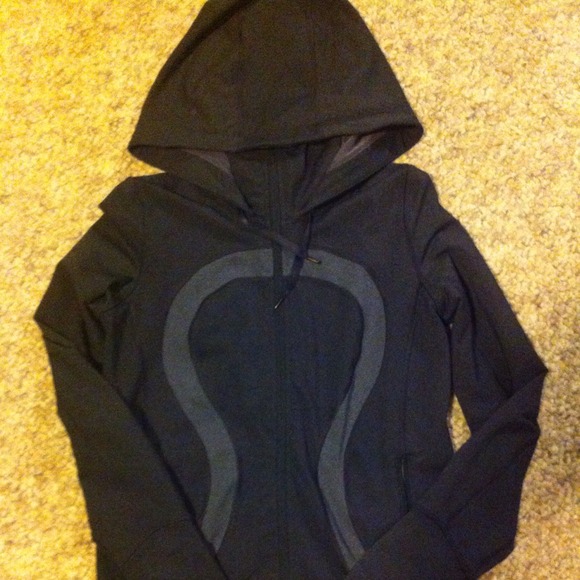 ⛔️SOLD ON EBAY LULULEMON STRIDE⛔️