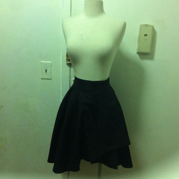 ❌sold❌French Connection Skirt