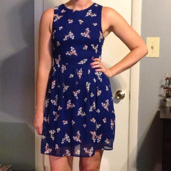 Everly Dresses & Skirts - Cute floral printed dark blue dress by Everly