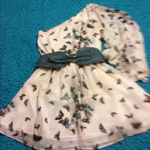 One side butterfly design pretty dress