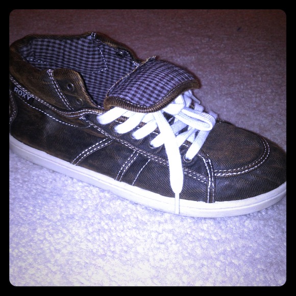 🚫HOLD FOR @chisah Women's Roxy Sneakers