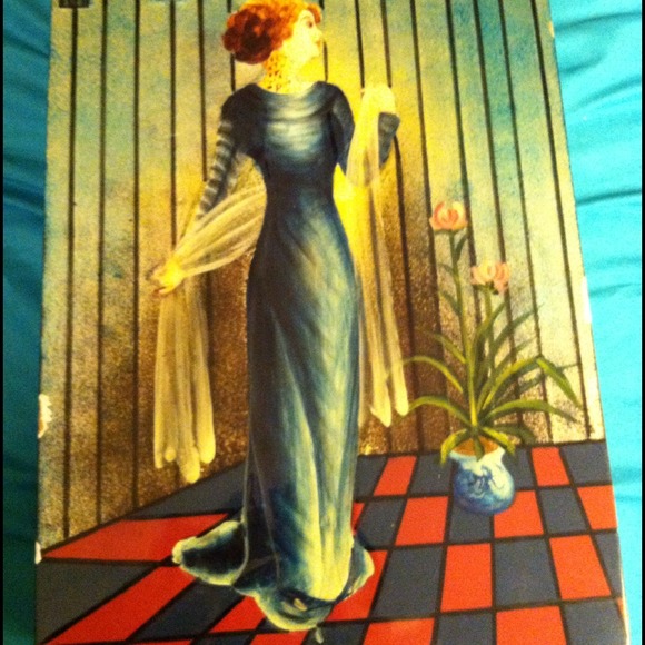 ❗️🔳❗️Hand painted enameled jewelry box pre1920😱