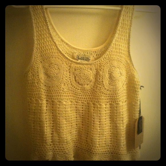 Billabong Tops - Billabong delicate crochet tank