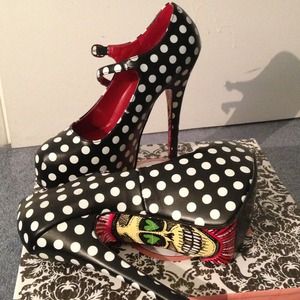 Hand Painted Polka dot heels