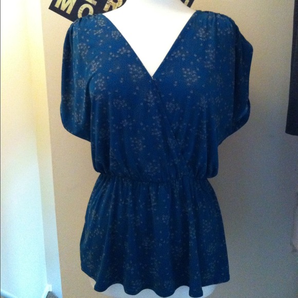 NOW REDUCED! Banana Republic Floral Peplum Top